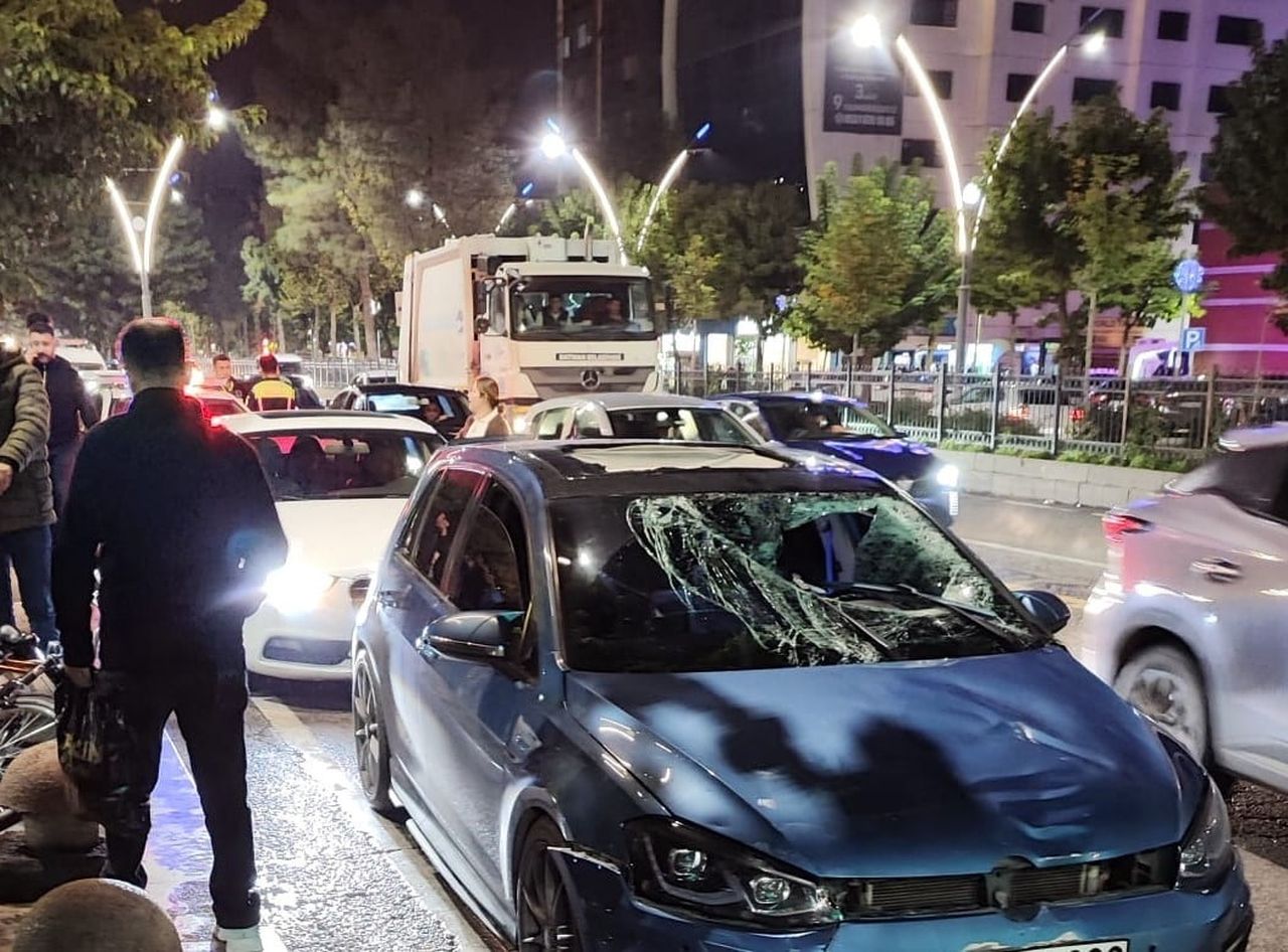 BATMAN’DA OTOMOBİL İLE BİSİKLETİN ÇARPIŞMASI SONUCU BİSİKLET SÜRÜCÜSÜ YARALANDI.