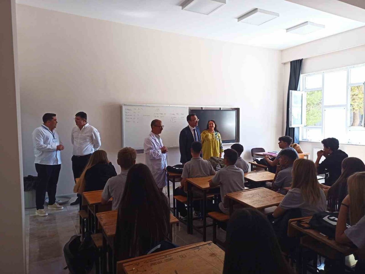 BANDIRMA’DA İKİ OKUL YENİ BİNALARINDA EĞİTİME BAŞLADI
