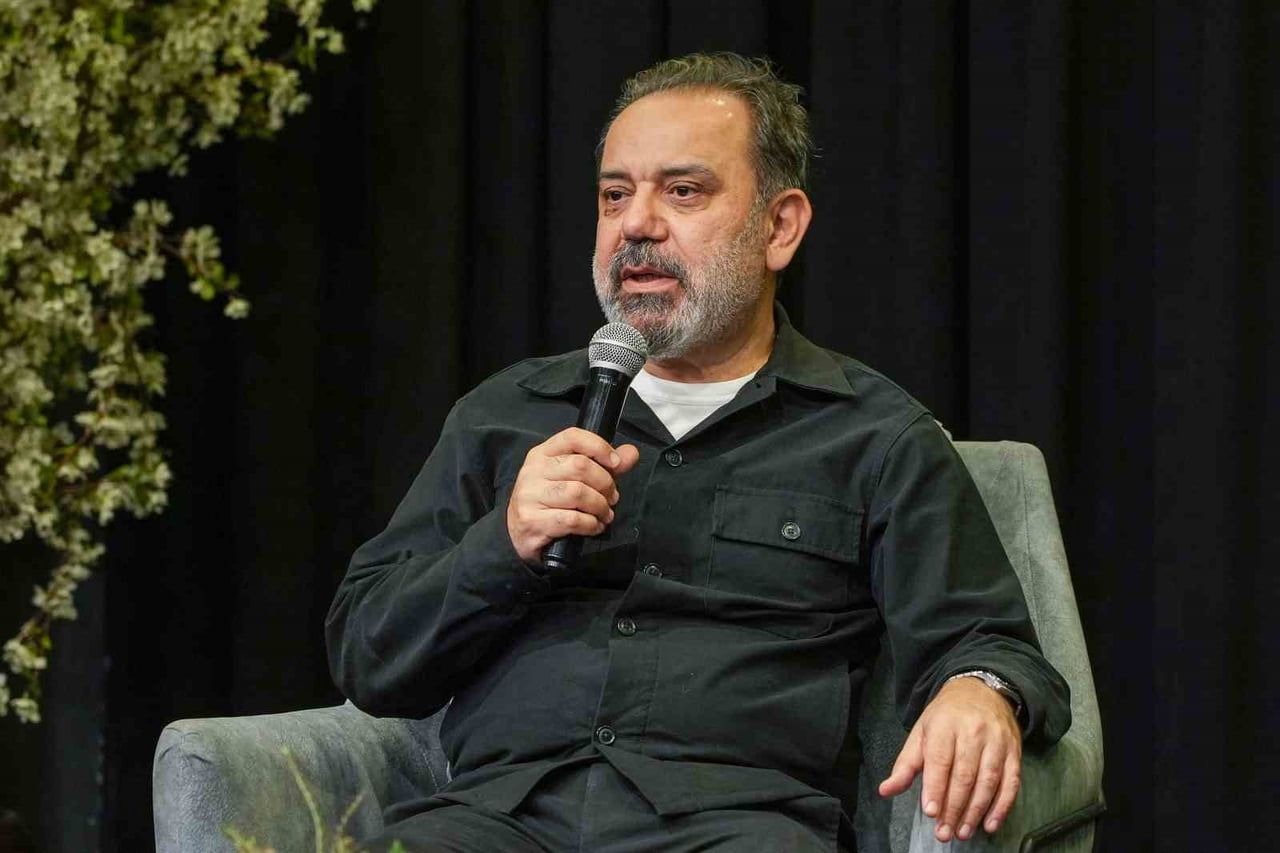 "SEZAİ KARAKOÇ KONUŞMALARI" PROGRAMININ İLK KONUĞU YAZAR DOÇ. DR. AHMET MURAT OLDU
