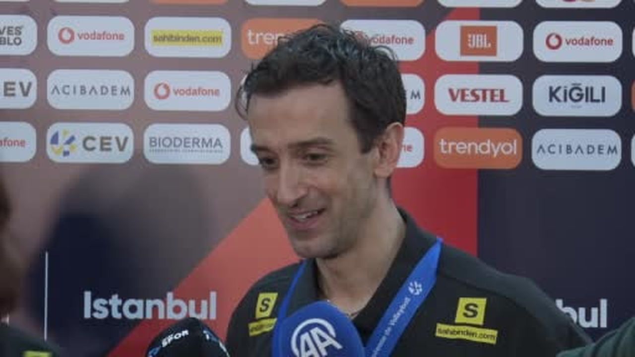 A Milli Kadın Voleybol Milli Takımı Başantrenörü Daniele Santarelli, Avrupa şampiyonluğu için...