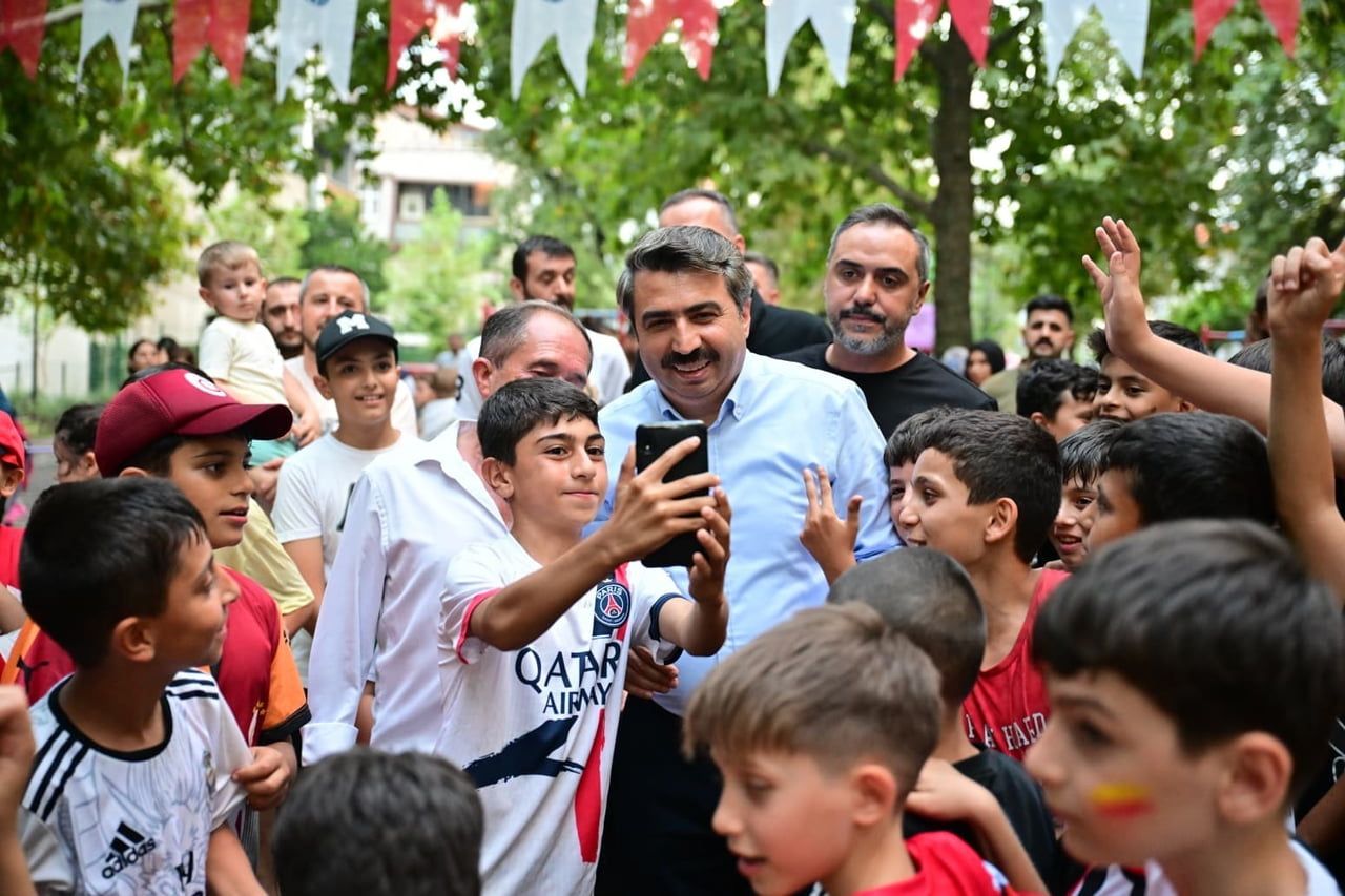 YILDIRIM BELEDİYESİ’NİN DÜZENLEDİĞİ ‘GELENEKSEL MAHALLE ÇOCUK ŞENLİKLERİ’, 24 MAHALLEDE 20 BİNDEN...