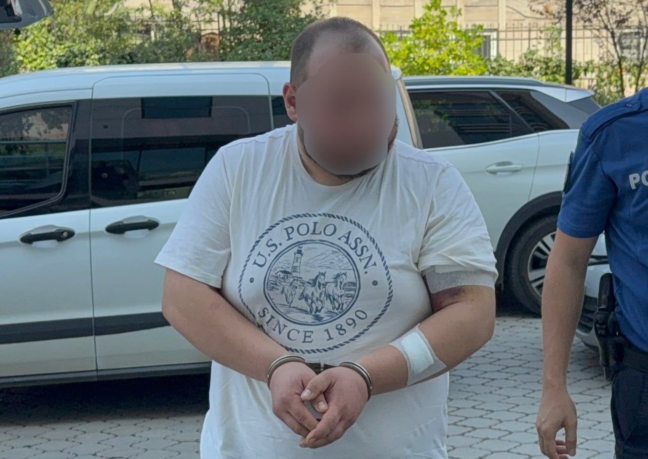 BIÇAKLA YARALANAN G.B., SOPAYLA YARALAMA SUÇUNDAN ADLİYEYE SEVK EDİLDİ.