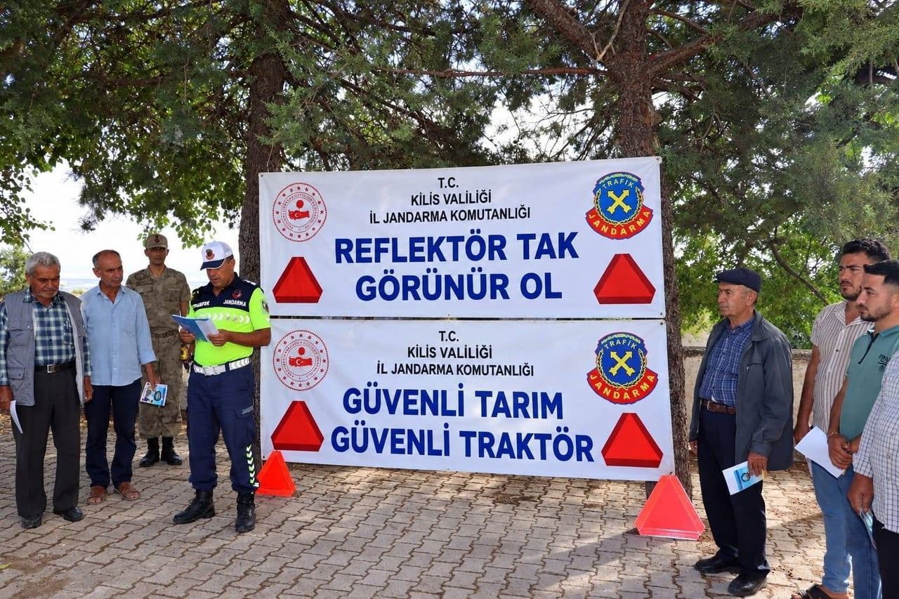 KİLİS’TE TRAKTÖR SÜRÜCÜLERİNE "GÜVENLİ TARIM" EĞİTİMİ