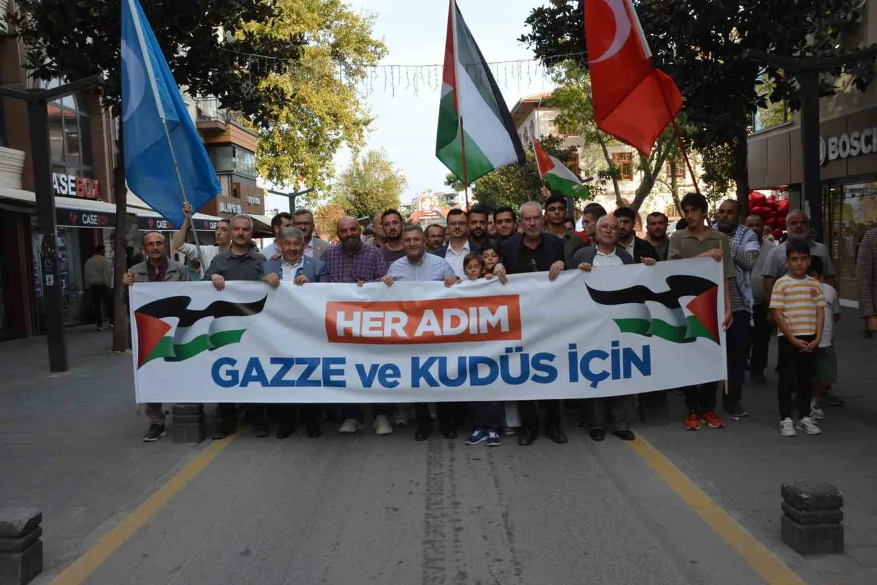 BALIKESİR’DE, 7 EKİM AKSA TUFANI’NIN YIL DÖNÜMÜ DOLAYISIYLA SİVİL TOPLUM KURULUŞLARI PLATFORMU...