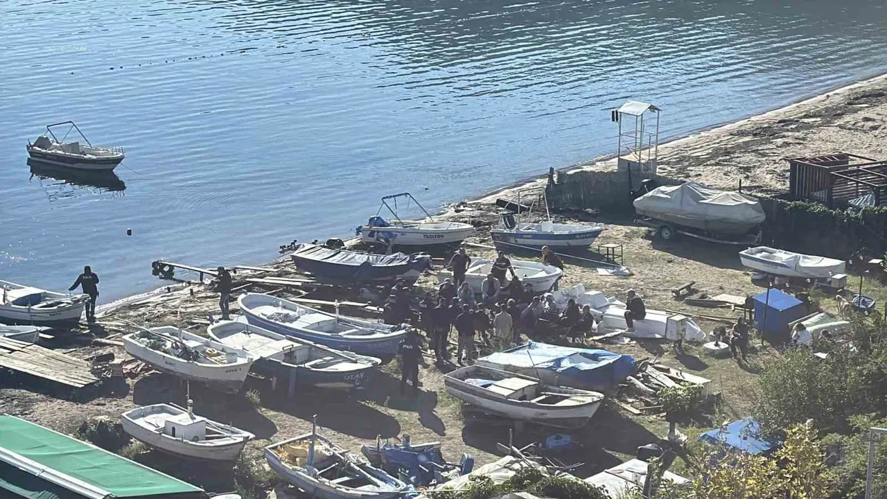 BARTIN’IN AMASRA İLÇESİNDE BALIK TUTMAK İÇİN KENDİ TEKNESİYLE DENİZE AÇILAN 43 YAŞINDAKİ MADEN...