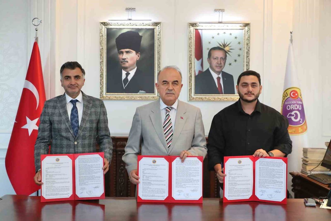 VALİ MUAMMER EROL’UN (ORDU) BAŞKANLIĞINDA ORDU VALİLİĞİ’NDE GERÇEKLEŞTİRİLEN PROTOKOL İMZA...