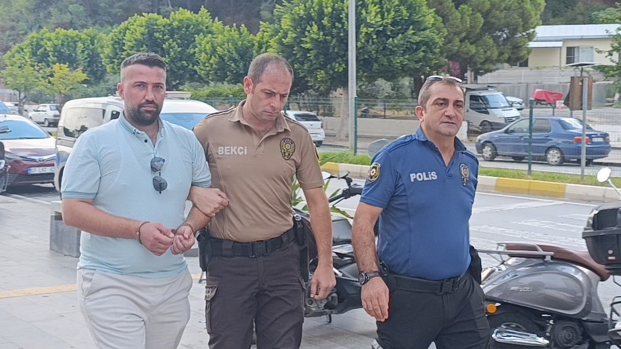 ANTALYA’NIN MANAVGAT İLÇESİNDE TRAFİK EKİPLERİNİN YAPTIĞI DENETİM SIRASINDA KAYSERİ’DE KASTEN ADAM...