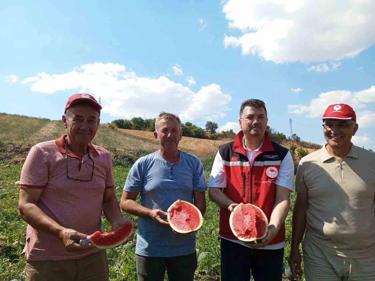 ZİYARET KAPSAMINDA, 1989 YILINDAN BU YANA KILAVUZLU VE FERHADANLI MAHALLELERİNDE KARPUZ...