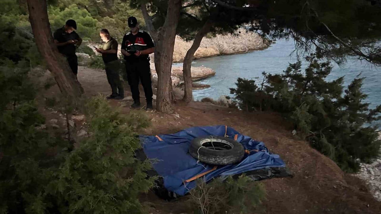 MUĞLA’NIN DATÇA İLÇESİNDE, YAZ SEZONU VE YANGIN SEZONU NEDENİYLE ORMANLIK ALANLAR İLE SAHİLLERDE...