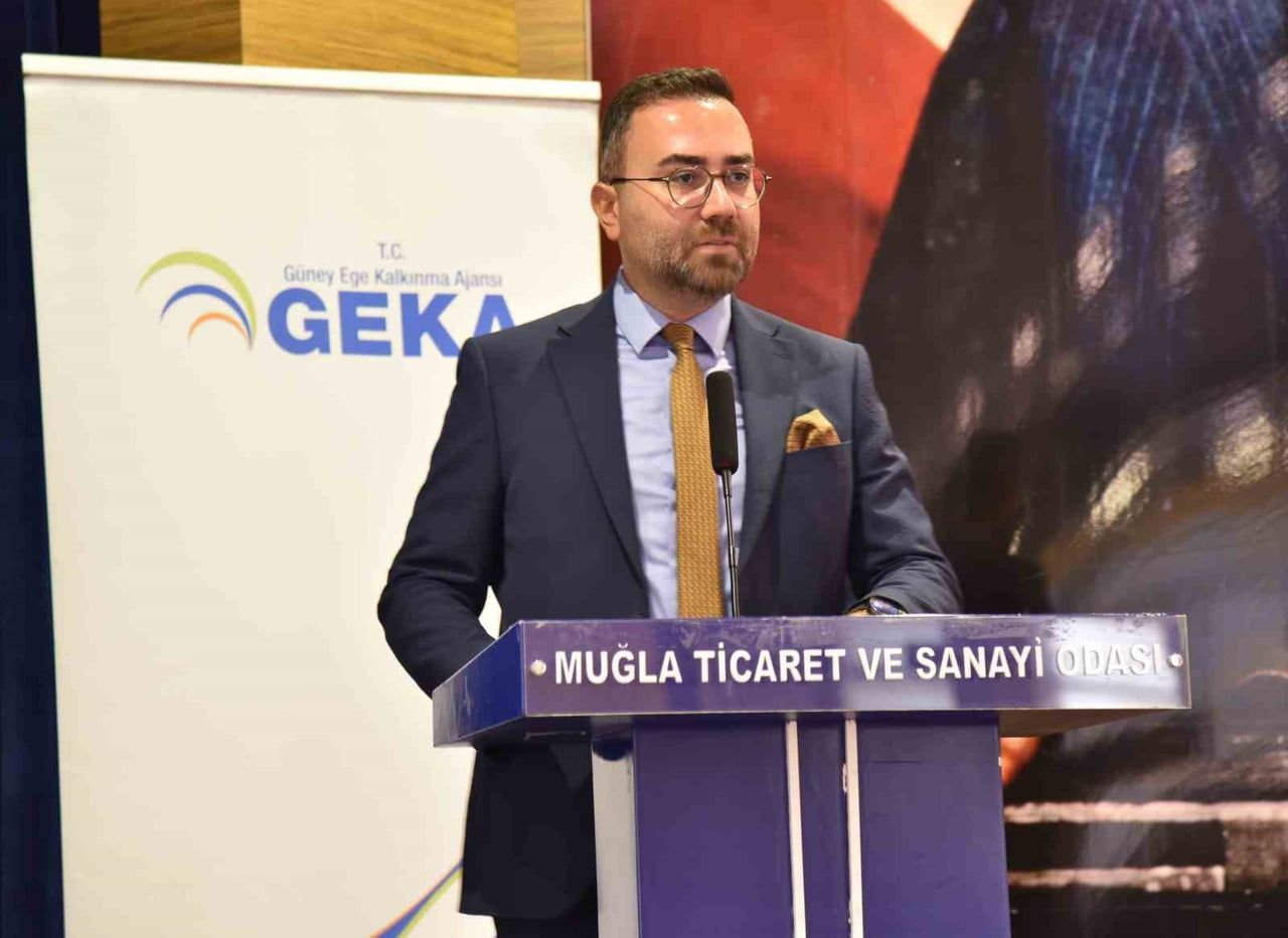 EKA GENEL SEKRETERİ ÜMİT GÜLYAĞI İLLERDE ÖNCELİKLİ ÜRÜNLERİ BELİRLEYEREK ÇALIŞTAY PROGRAMI...