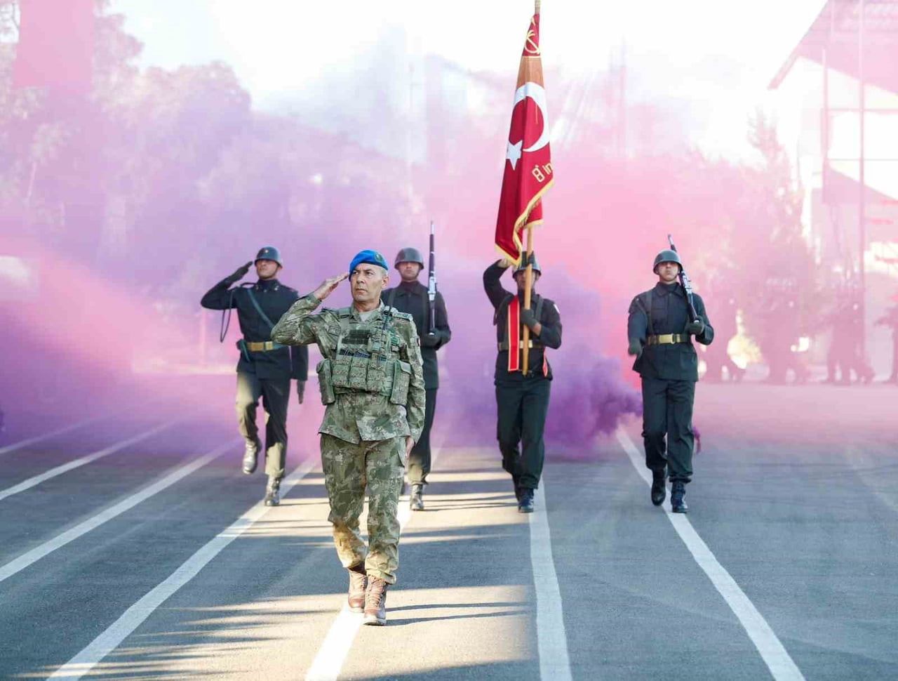 ANTAKYA’DA 8’İNCİ KOMANDO TUGAY KOMUTANLIĞI SANCAK VE KOMUTA DEVİR TESLİM TÖRENİ...