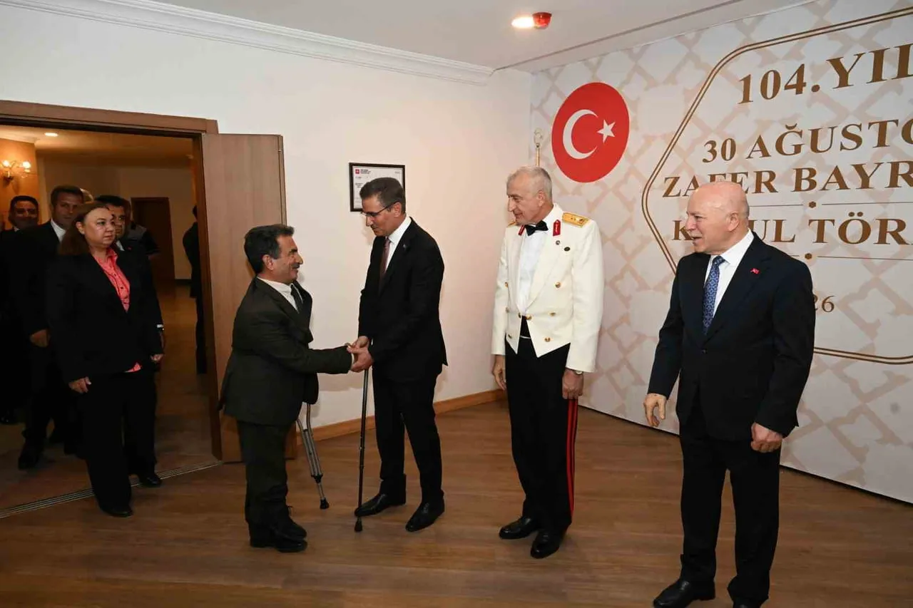 30 AĞUSTOS ZAFER BAYRAMI DOLAYISIYLA ERZURUM VALİLİĞİ TARAFINDAN KABUL TÖRENİ...