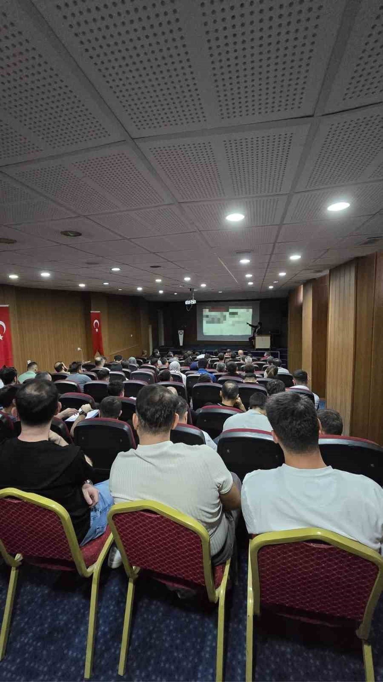 TÜRKİYE’NİN ÖNEMLİ SINIR KENTLERİNDEN ŞIRNAK’TA DÜZENSİZ GÖÇLE MÜCADELE KAPSAMINDA GÜVENLİK...