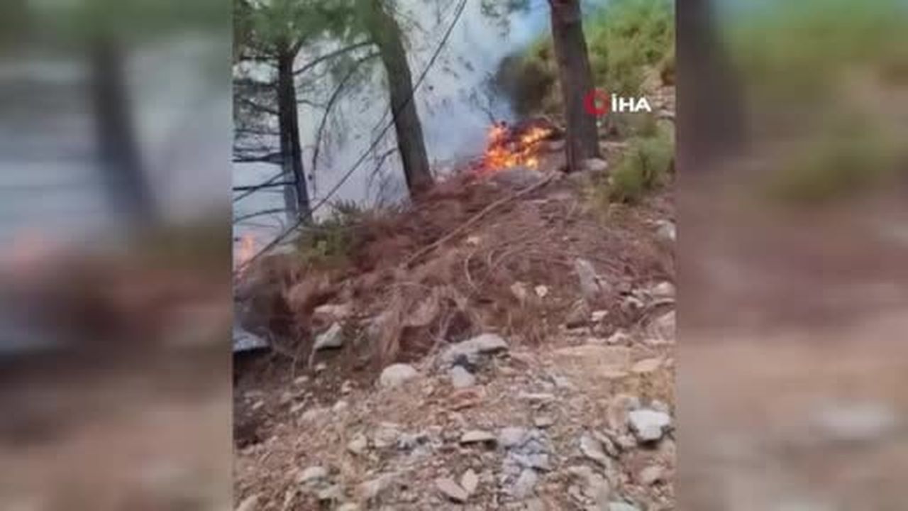 Alanya'da yıldırımın düşmesiyle yangın çıktı: 1 dönüm alan zarar gördü