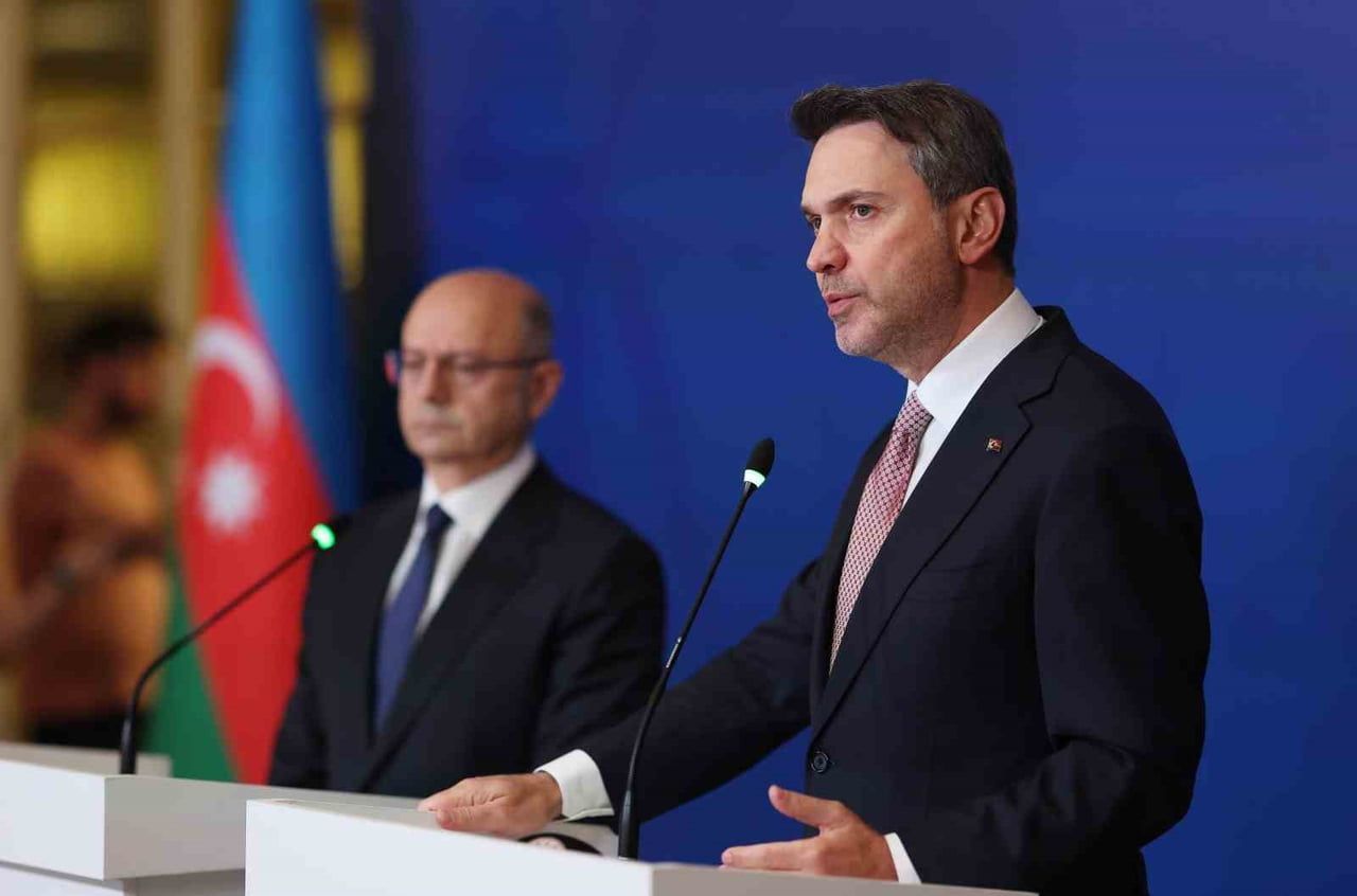 ENERJİ VE TABİİ KAYNAKLAR BAKANI ALPARSLAN BAYRAKTAR, AZERBAYCAN’IN BAŞKENTİ BAKÜ’DE...