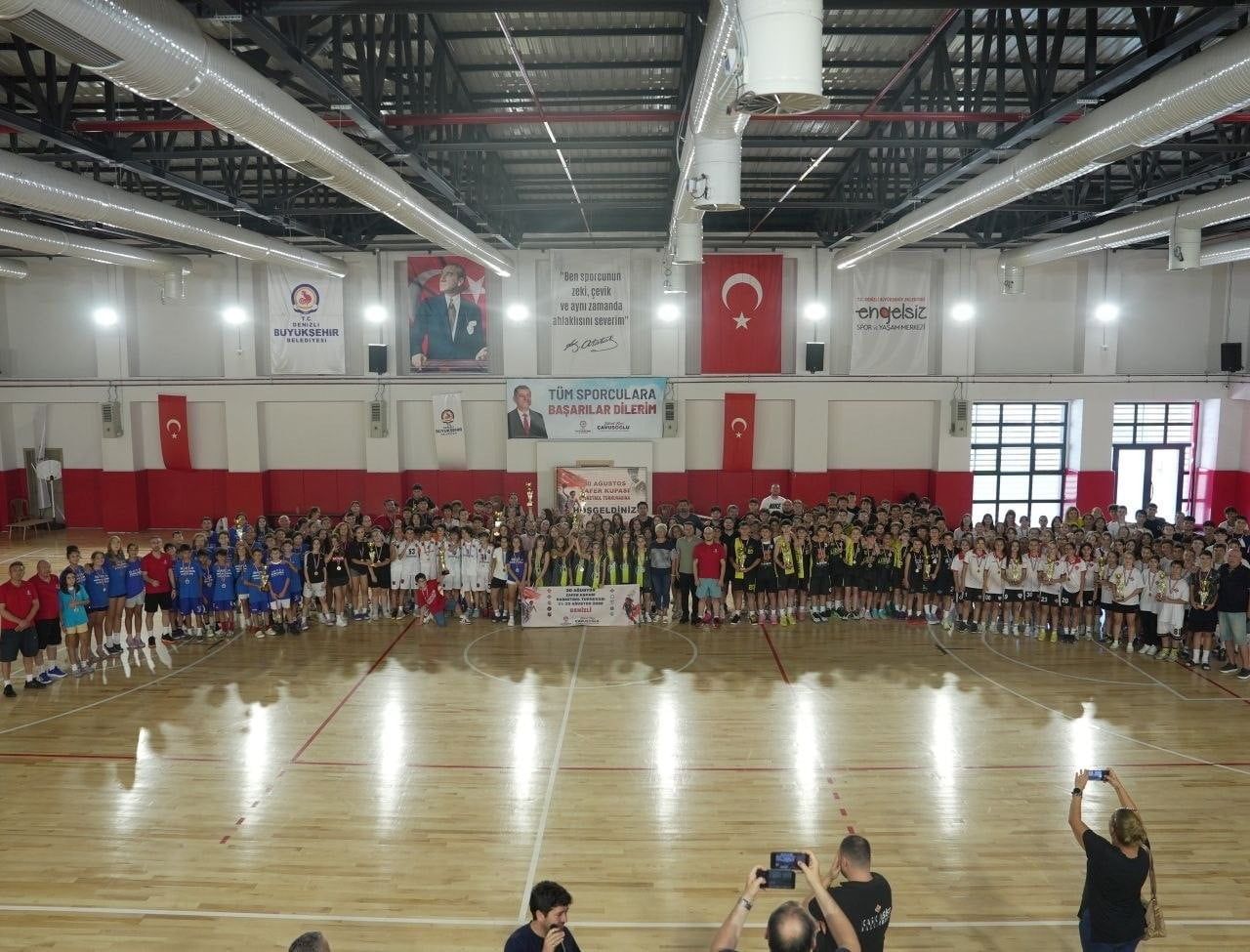 DENİZLİ BÜYÜKŞEHİR BELEDİYESİ’NİN 30 AĞUSTOS ZAFER BAYRAMI ETKİNLİKLERİ KAPSAMINDA DÜZENLEDİĞİ...