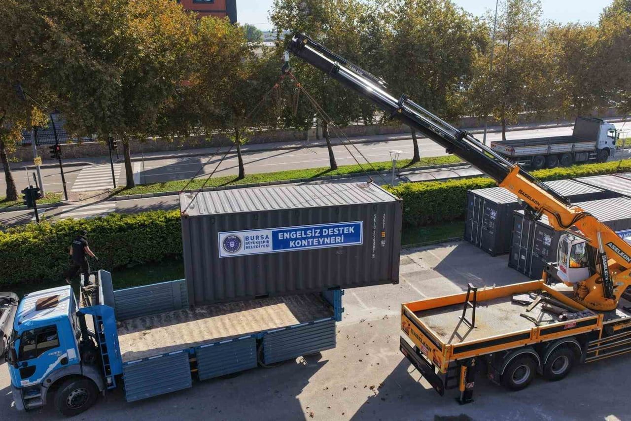 BURSA BÜYÜKŞEHİR BELEDİYESİ, OLASI AFETLERDE VATANDAŞLARIN İHTİYAÇLARINA HIZLI YANIT VEREBİLMEK VE...