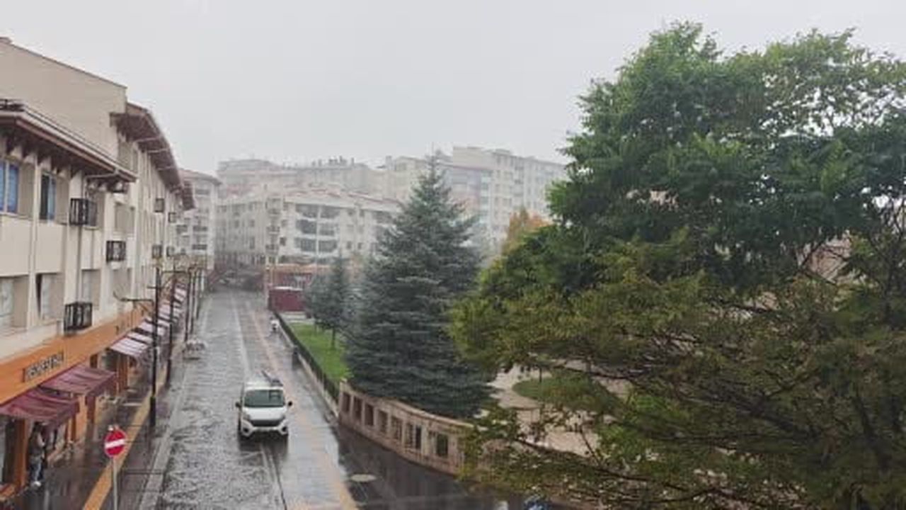 Sivas’ta kuvvetli sağanak yağış etkili oldu