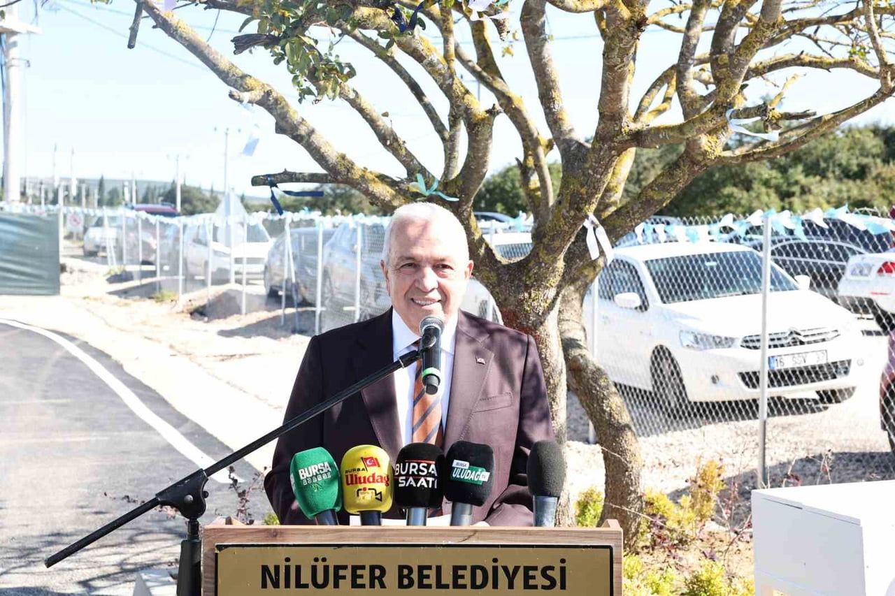 NİLÜFER BELEDİYE BAŞKANI ŞADİ ÖZDEMİR TÖRENDE KONUŞMA YAPTI
