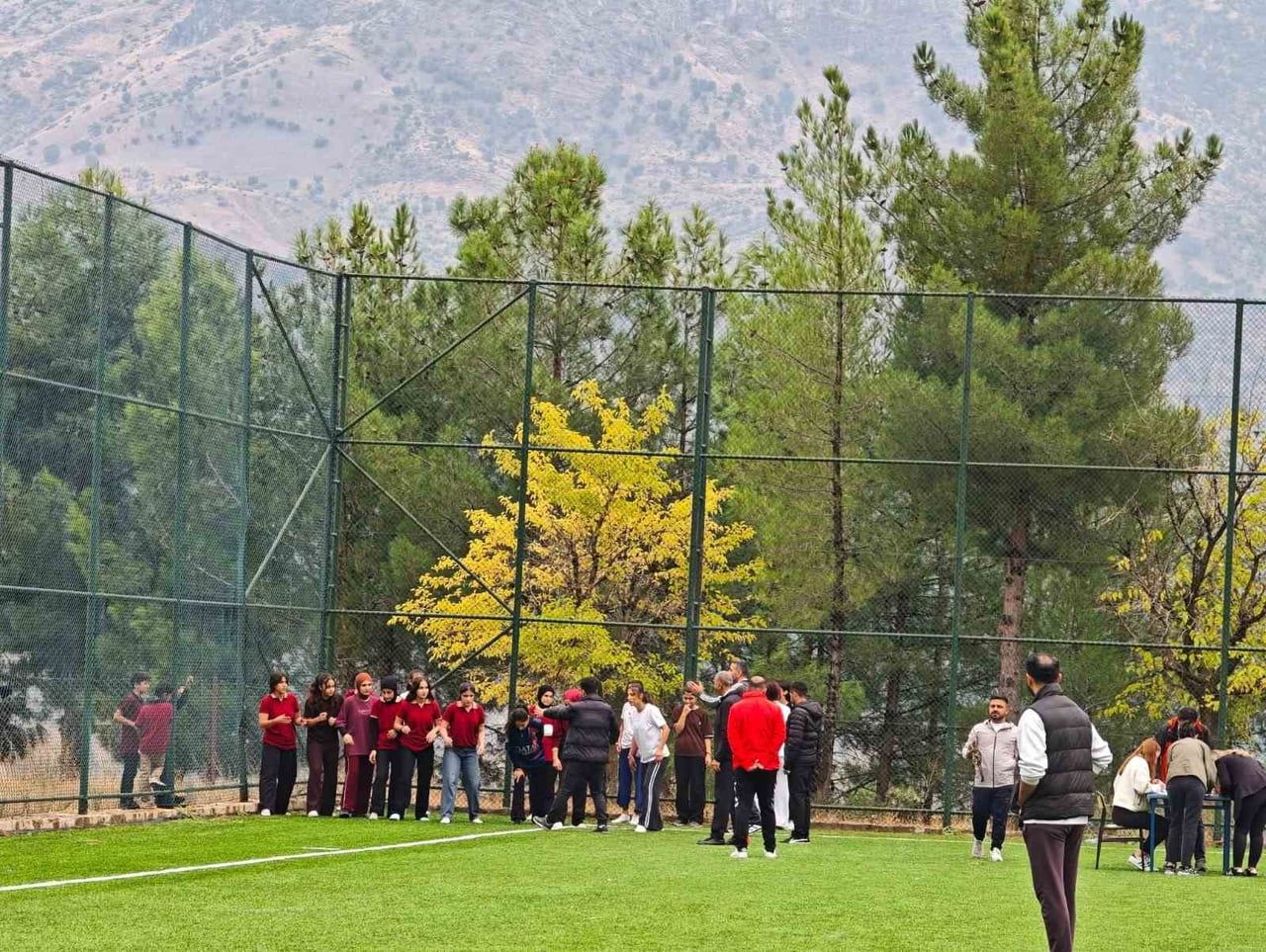 SASON’DA CUMHURİYET KUPASI ATLETİZM YARIŞMALARINA 110 ÖĞRENCİ KATILDI
