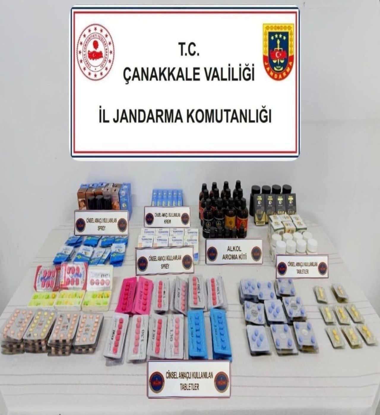 ÇANAKKALE'DE JANDARMA EKİPLERİNCE 3 İLÇEDE KAÇAKÇILIKLA MÜCADELEYE YÖNELİK OPERASYONLAR...