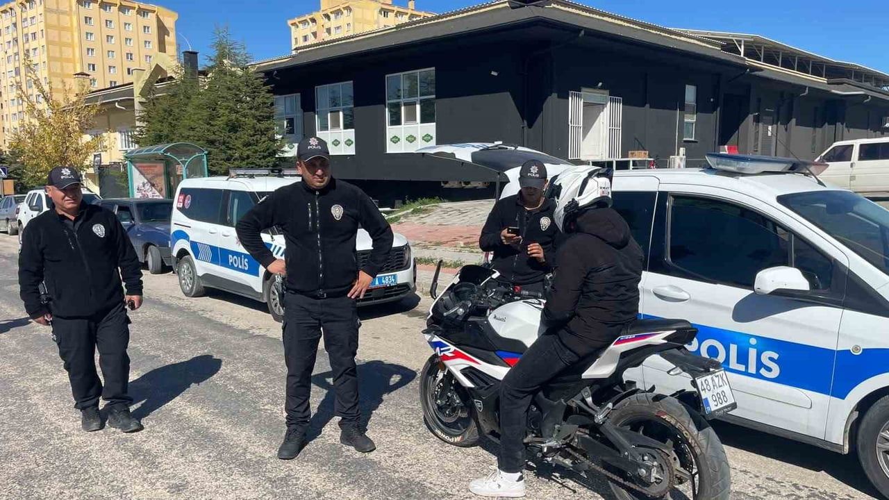 KARAMAN’DA ÇOCUK VE GENÇLERİN GÜVENLİĞİNİN SAĞLANMASI AMACIYLA OKUL, ÜNİVERSİTE VE ÖĞRENCİ...