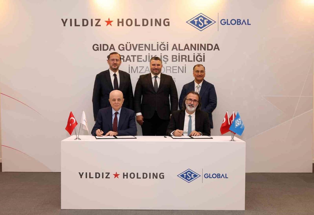 İMZA TÖRENİ, YILDIZ HOLDİNG'DE GERÇEKLEŞTİ