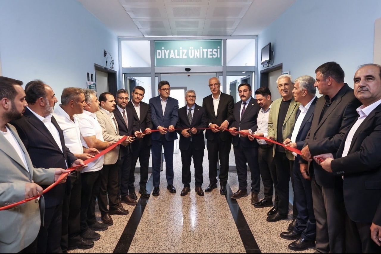 BİNGÖL'DE SAĞLIK YATIRIMLARINA BİR YENİSİ EKLENDİ -ADAKLI İLÇESİNDE DİYALİZ MERKEZİ...
