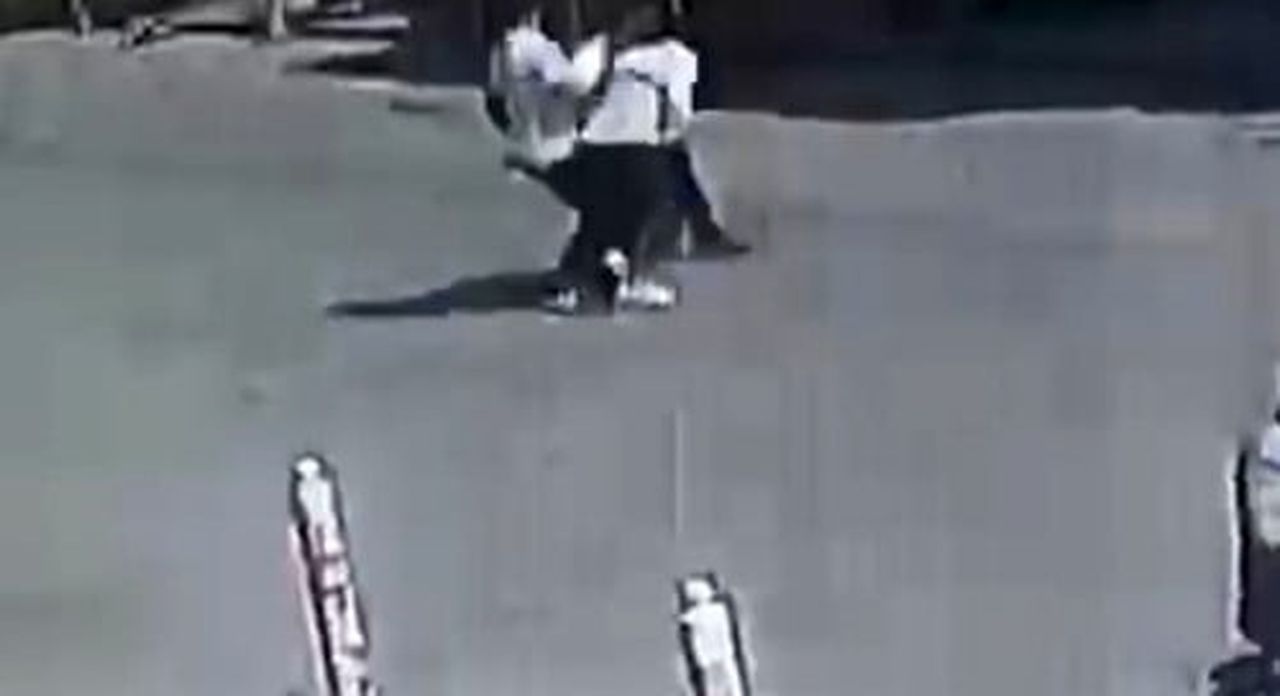 KONYA’DA ARALARINDA ALACAK VERECEK MESELESİ NEDENİYLE HUSUMET BULUNAN BİR GRUBUN ARASINDA ÇIKAN...