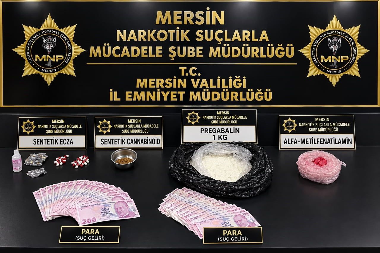MERSİN'DE UYUŞTURUCU MADDE TİCARETİ YAPAN SOKAK SATICILARINA YÖNELİK DÜZENLENEN OPERASYONLARDA...