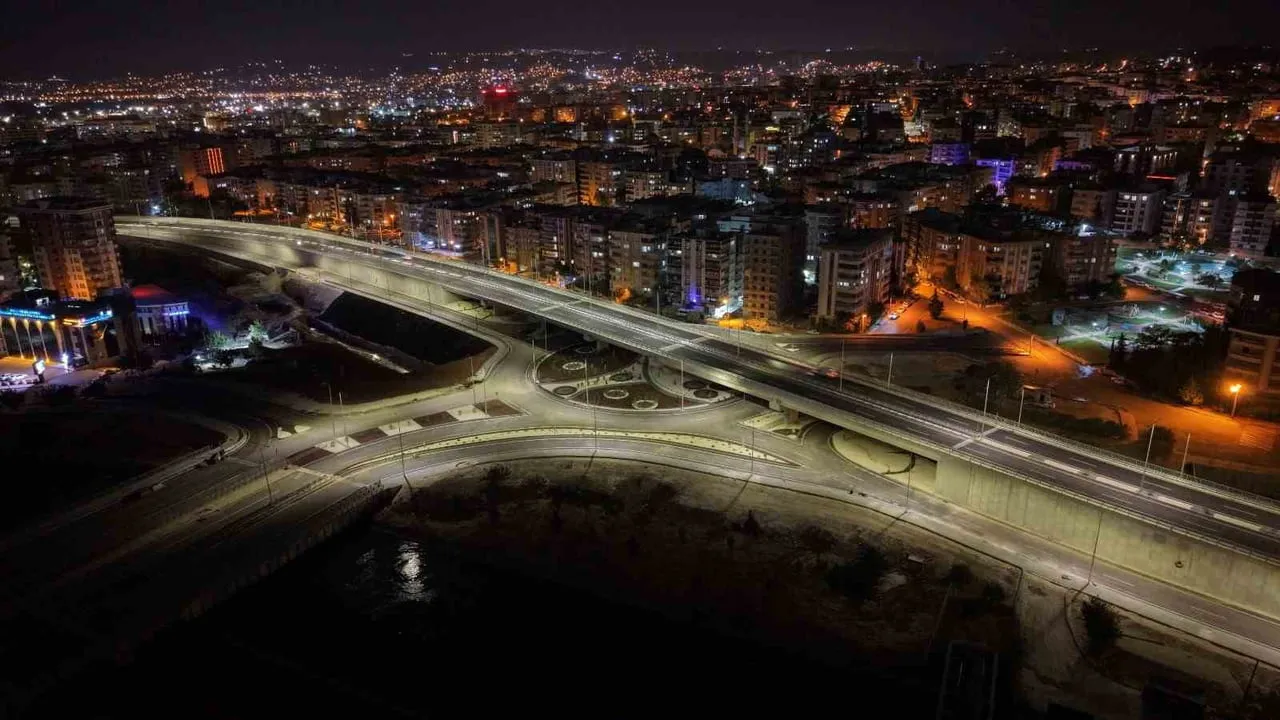 DİCLE ELEKTRİK, ŞANLIURFA'DA ENERJİ VERİMLİLİĞİNİ ARTIRMAK VE AYDINLATMA ALTYAPISINI MODERNİZE...