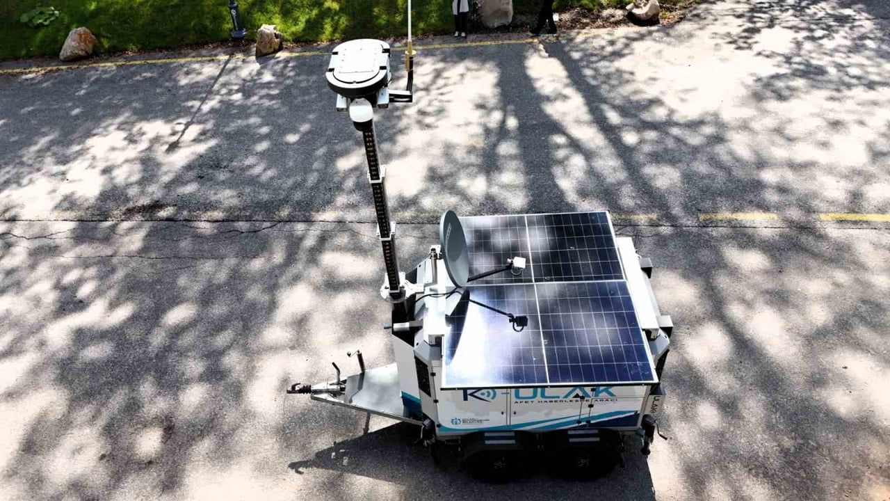 KOCAELİ BÜYÜKŞEHİR BELEDİYESİ, OLASI AFETLERDE İLETİŞİMİN KESİNTİYE UĞRAMAMASI İÇİN UYDU, GSM...