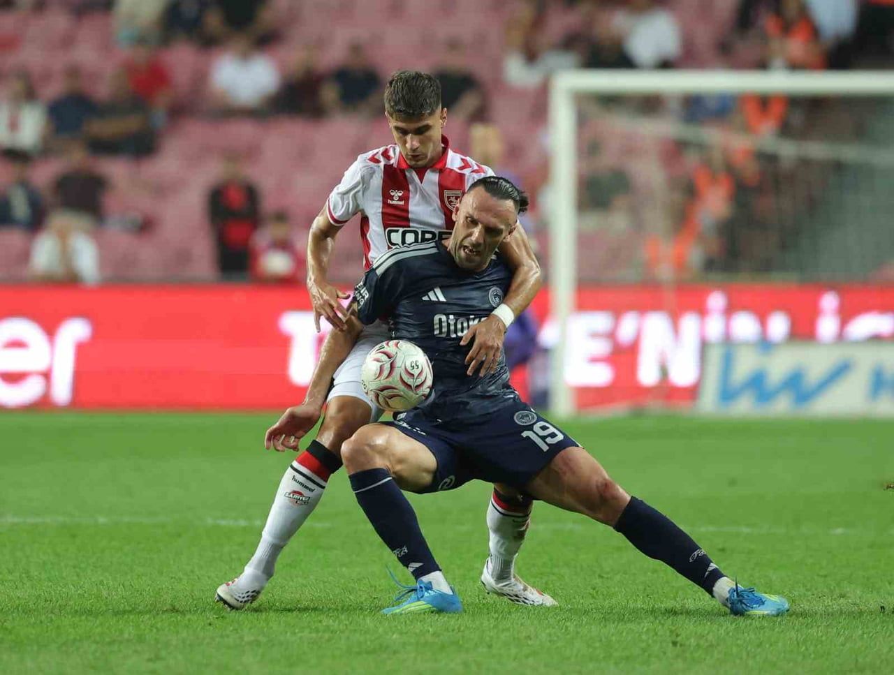 SAMSUNSPOR - FENERBAHÇE MAÇININ İKİNCİ YARISINDAN KARELER.