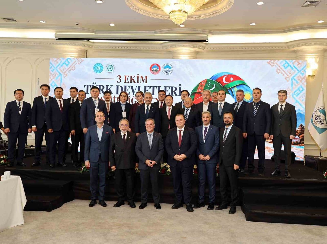 TALAS BELEDİYE BAŞKANI MUSTAFA YALÇIN, TÜRKSOY 7. KIDEMLİ MEMURLAR TOPLANTISI’NDA TALAS’TA TÜRK...