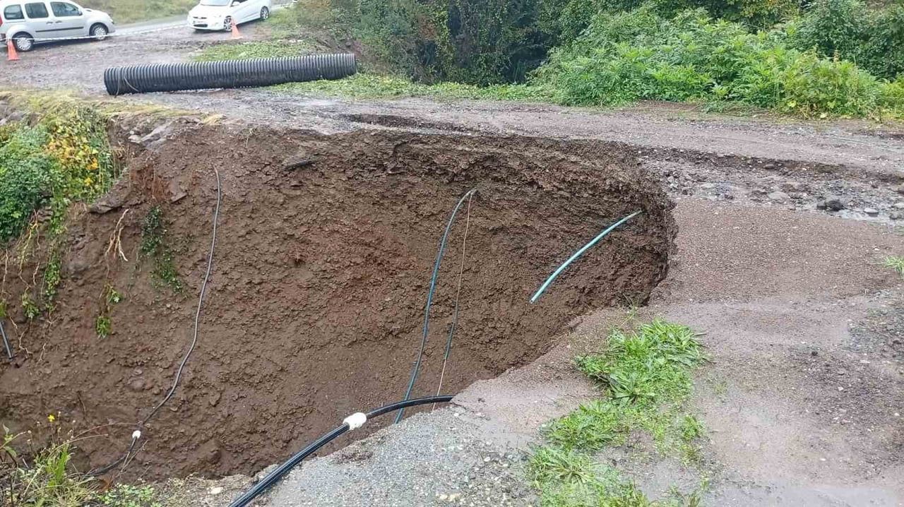 SAKARYA GENELİNDE 3 GÜNDÜR ETKİLİ OLAN ŞİDDETLİ SAĞANAK YAĞIŞLAR HAYATI OLUMSUZ ETKİLEMEYE DEVAM...