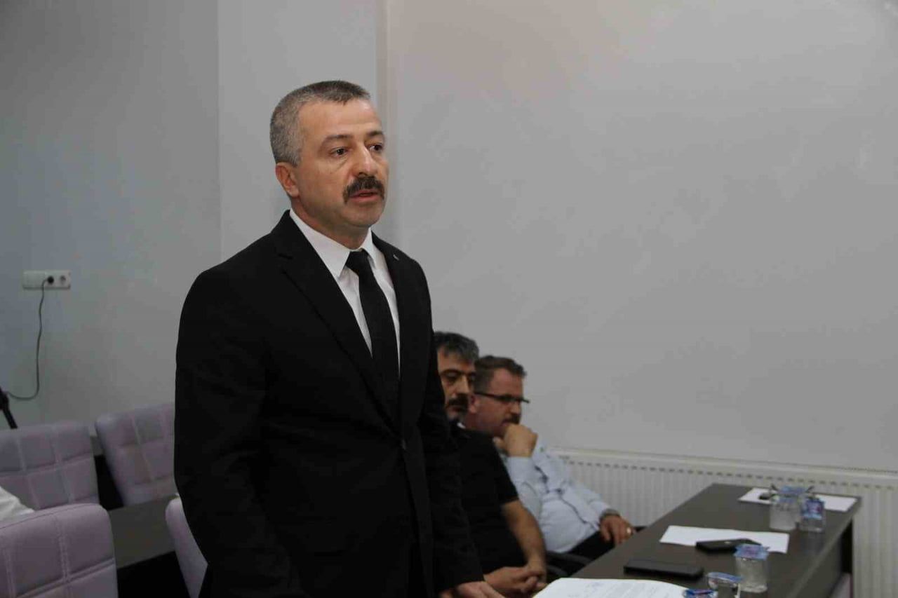 KULA BELEDİYESİ AĞUSTOS AYI MECLİS TOPLANTISI’NDA, ÜRETİCİLERİN SULAMA SUYU MİKTARININ ARTIRILMASI...