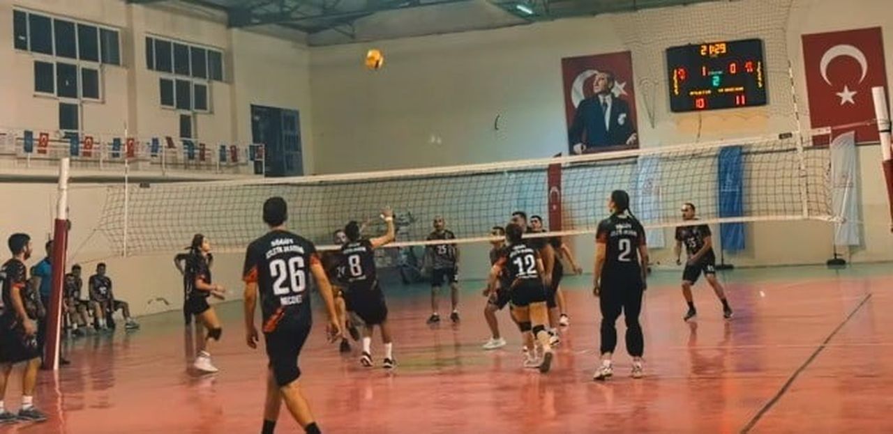 KURUMLAR ARASI VOLEYBOL TURNUVASI TAMAMLANDI