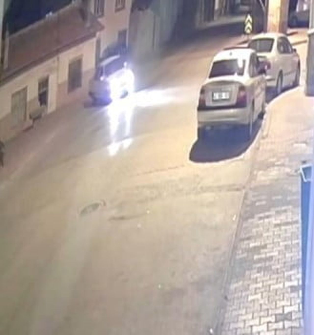 KONYA’DA DRİFT ATAN SÜRÜCÜYE 140 BİN LİRA CEZA KESİLİRKEN, EHLİYETİNE 2 AY SÜREYLE EL...