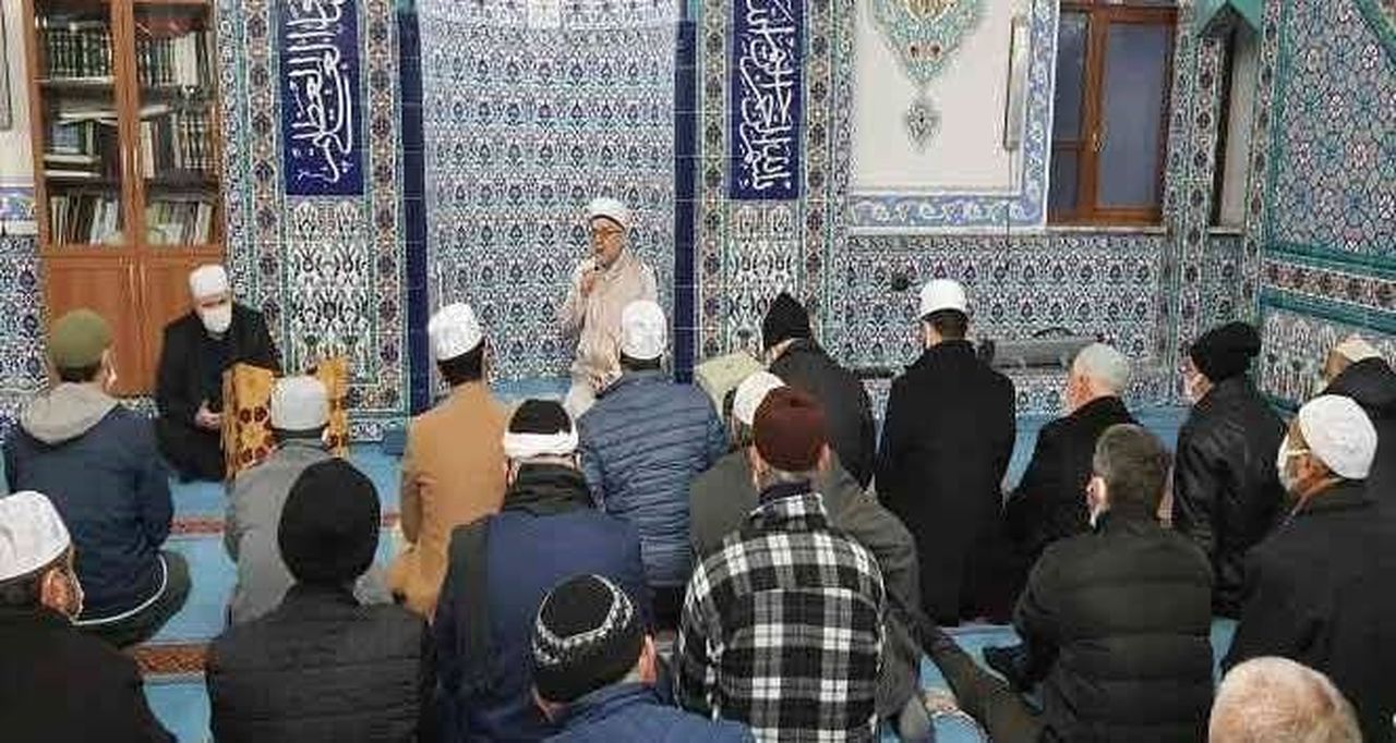 DÜZCE İL MÜFTÜLÜĞÜ, KENTTEKİ BELİRLENEN CAMİLERDE CUMA, CUMARTESİ VE PAZAR GÜNLERİ DÜZENLİ OLARAK...