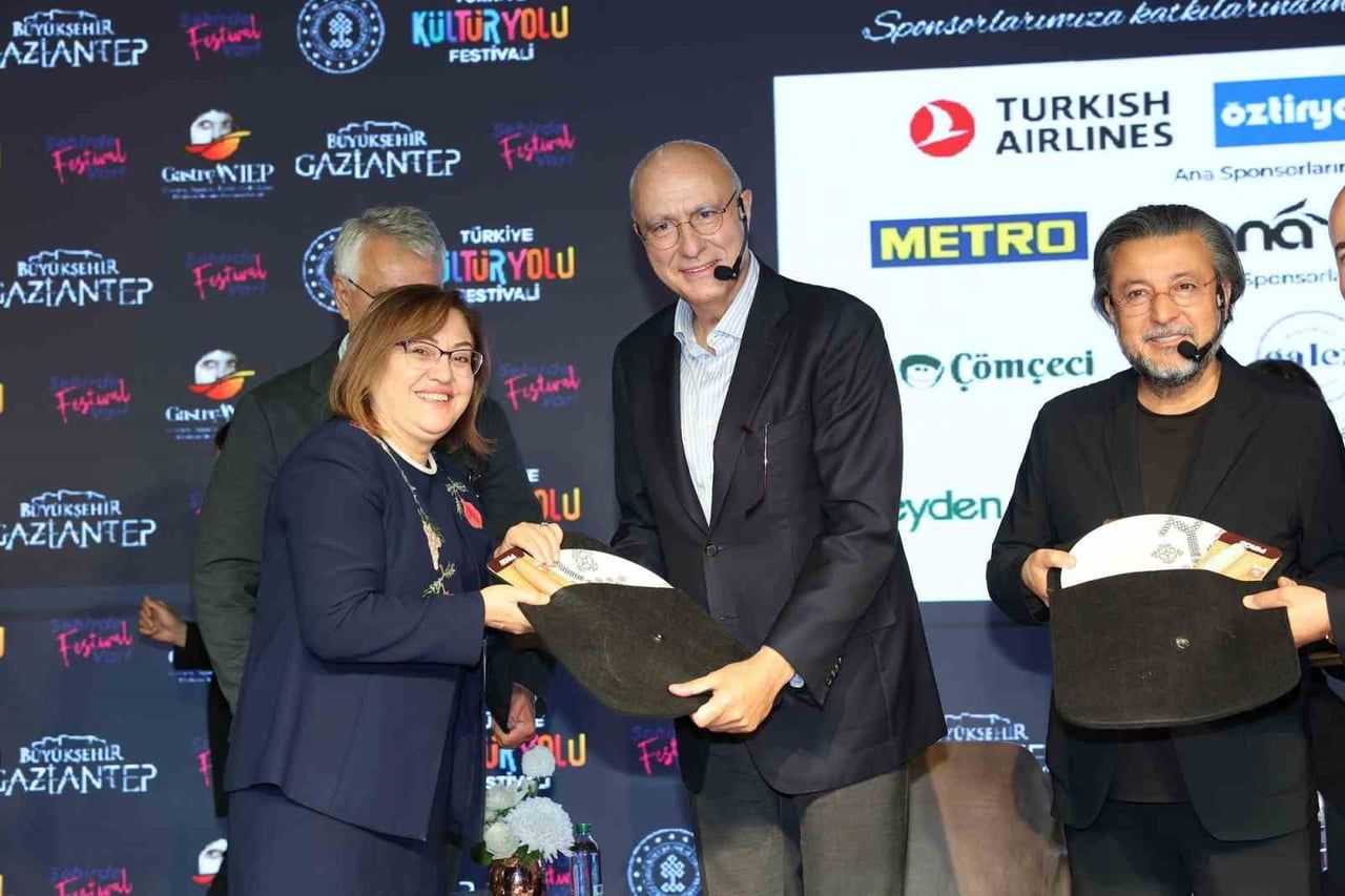 GAZİANTEP BÜYÜKŞEHİR BELEDİYESİ İLE KÜLTÜR VE TURİZM BAKANLIĞI İŞ BİRLİĞİNDE DÜZENLENEN KÜLTÜR...