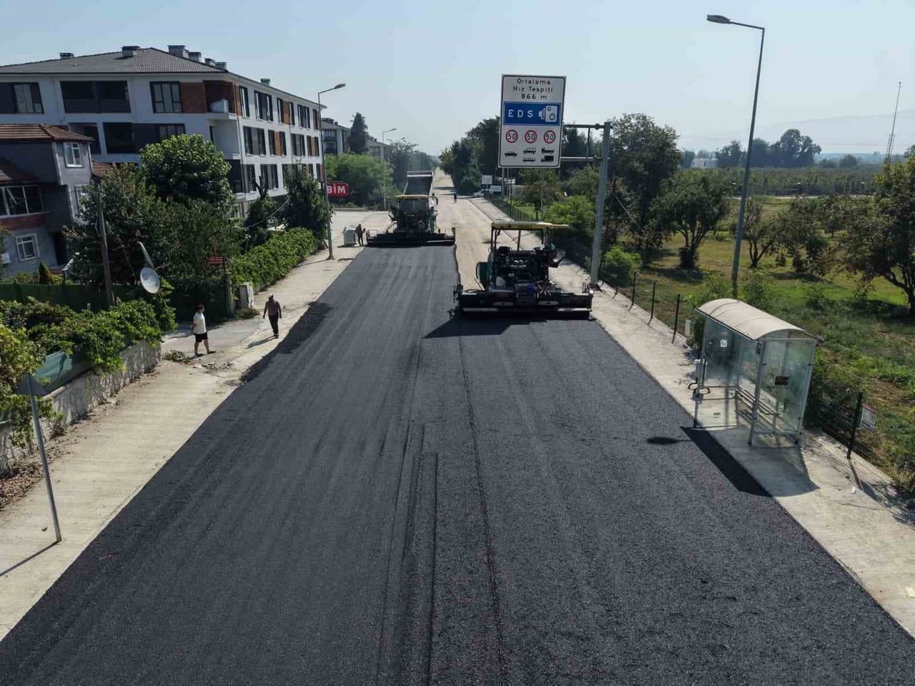 DÜZCE BELEDİYESİ, 2026 YAZ SEZONUNDA KENT GENELİNDE ASFALT ÇALIŞMALARINI HIZLANDIRIRKEN, ŞEHRİN...