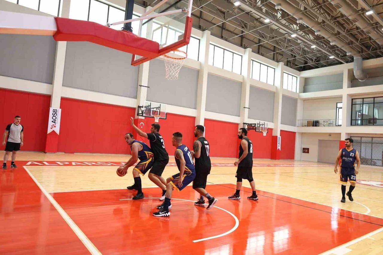 ADANA HACI SABANCI ORGANİZE SANAYİ BÖLGESİ’NİN (AOSB) DÜZENLEDİĞİ 3. GELENEKSEL BASKETBOL...