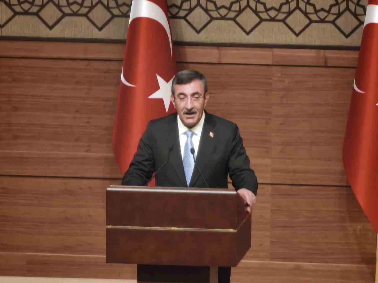 CUMHURBAŞKANI YARDIMCISI CEVDET YILMAZ'IN KONUŞMASI
