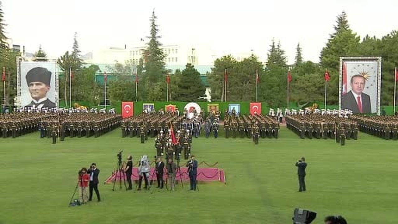 Cumhurbaşkanı Recep Tayyip Erdoğan: "Yerlilik oranını yüzde 82'nin üzerine çıkardığımız savunma...