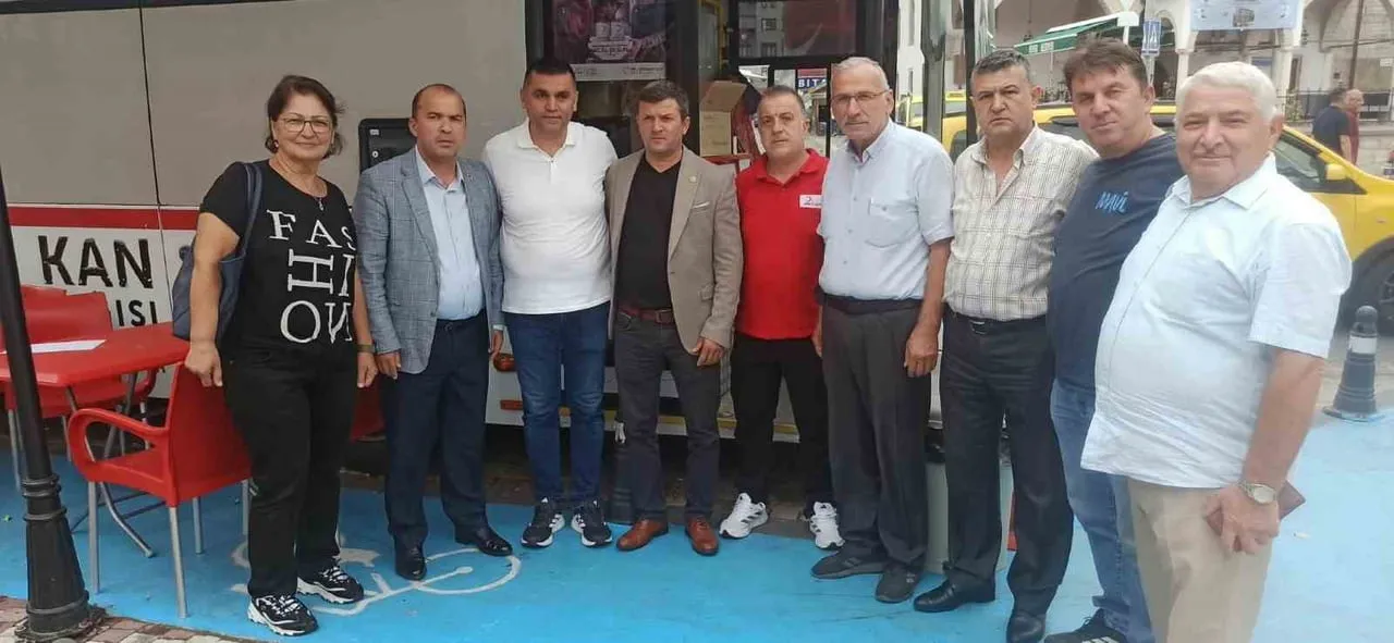 ZONGULDAK’IN DEVREK İLÇESİNDE GÖREV YAPAN MAHALLE VE KÖY MUHTARLARI, TÜRK KIZILAY TARAFINDAN...