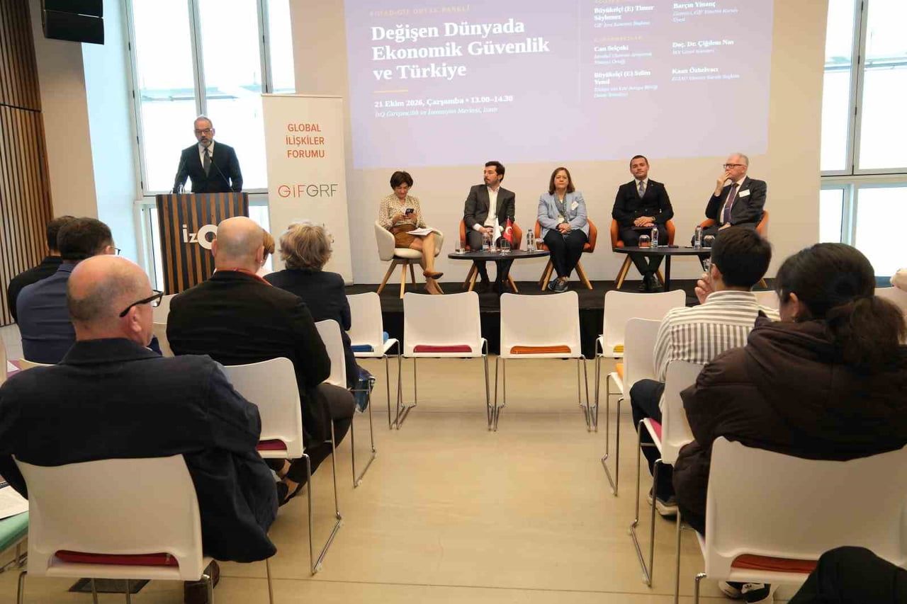 PANELDE; TÜRKİYE’NİN ESKİ AVRUPA BİRLİĞİ DAİMİ TEMSİLCİSİ BÜYÜKELÇİ (E) SELİM YENEL, İKTİSADİ...