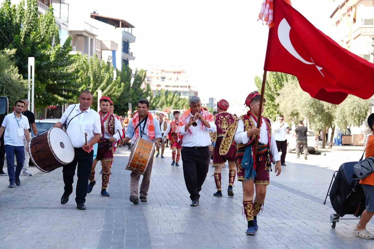 MANİSA BÜYÜKŞEHİR BELEDİYESİ, SALİHLİ BELEDİYESİ VE SALİHLİ’DE YAŞAYAN SELENDİLİLER DERNEĞİ...