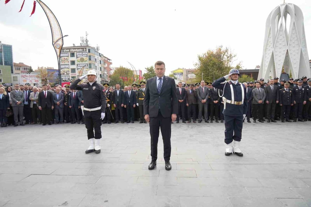 NİĞDE’DE 29 EKİM CUMHURİYET BAYRAMI KUTLAMALARI BAŞLADI