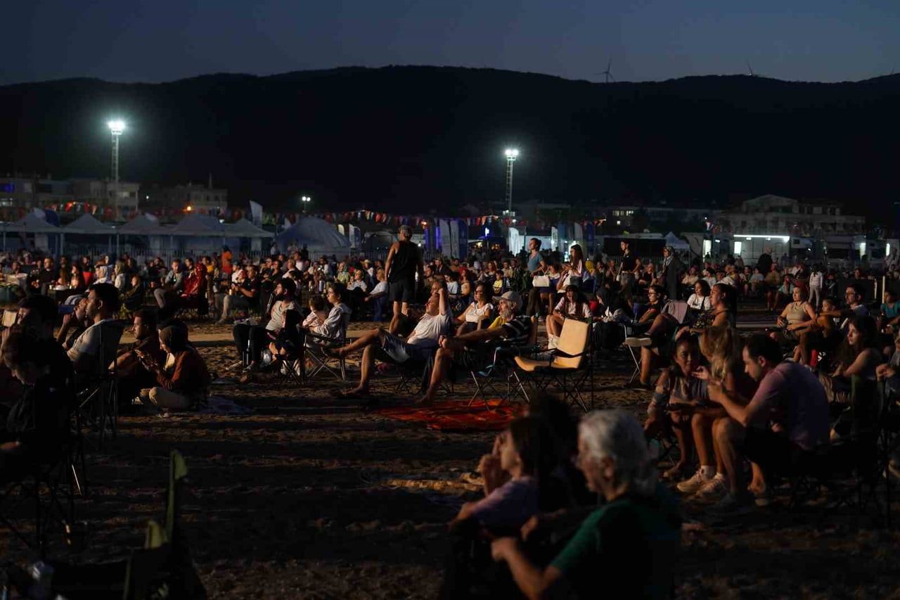 PERSEİD METEOR YAĞMURU GÖZLEM ETKİNLİĞİ, CEMRE VAKFI ORGANİZASYONUYLA BURSA’NIN KARACABEY İLÇESİ...