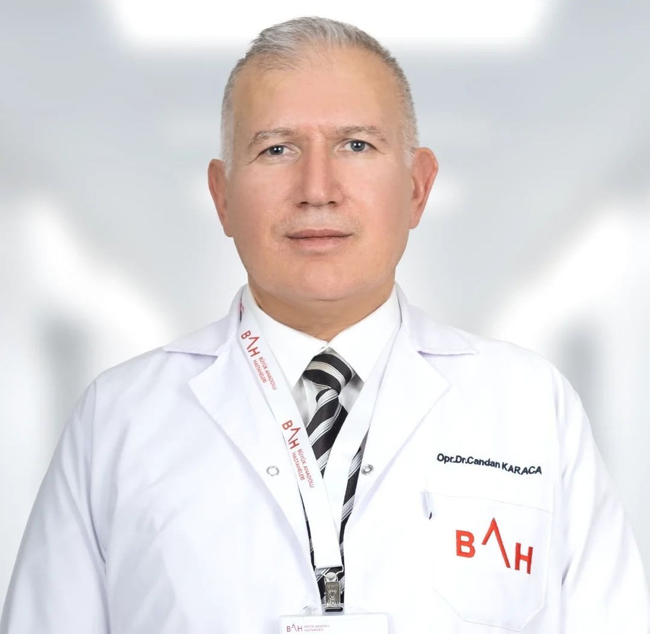 GÖZ HASTALIKLARI UZMANI OPR. DR. CANDAN KARACA